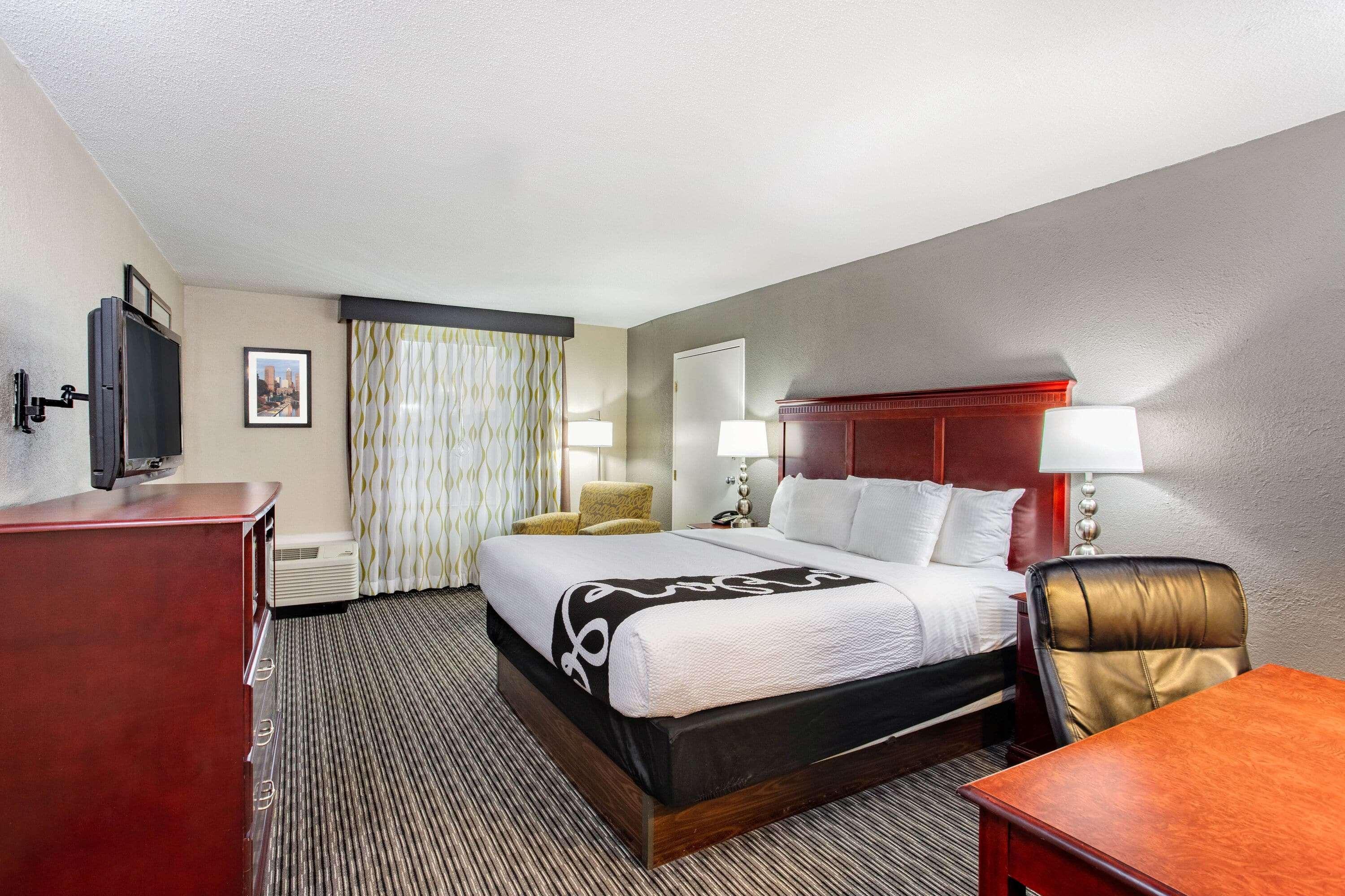 La Quinta By Wyndham Indianapolis South Hotel Exterior photo