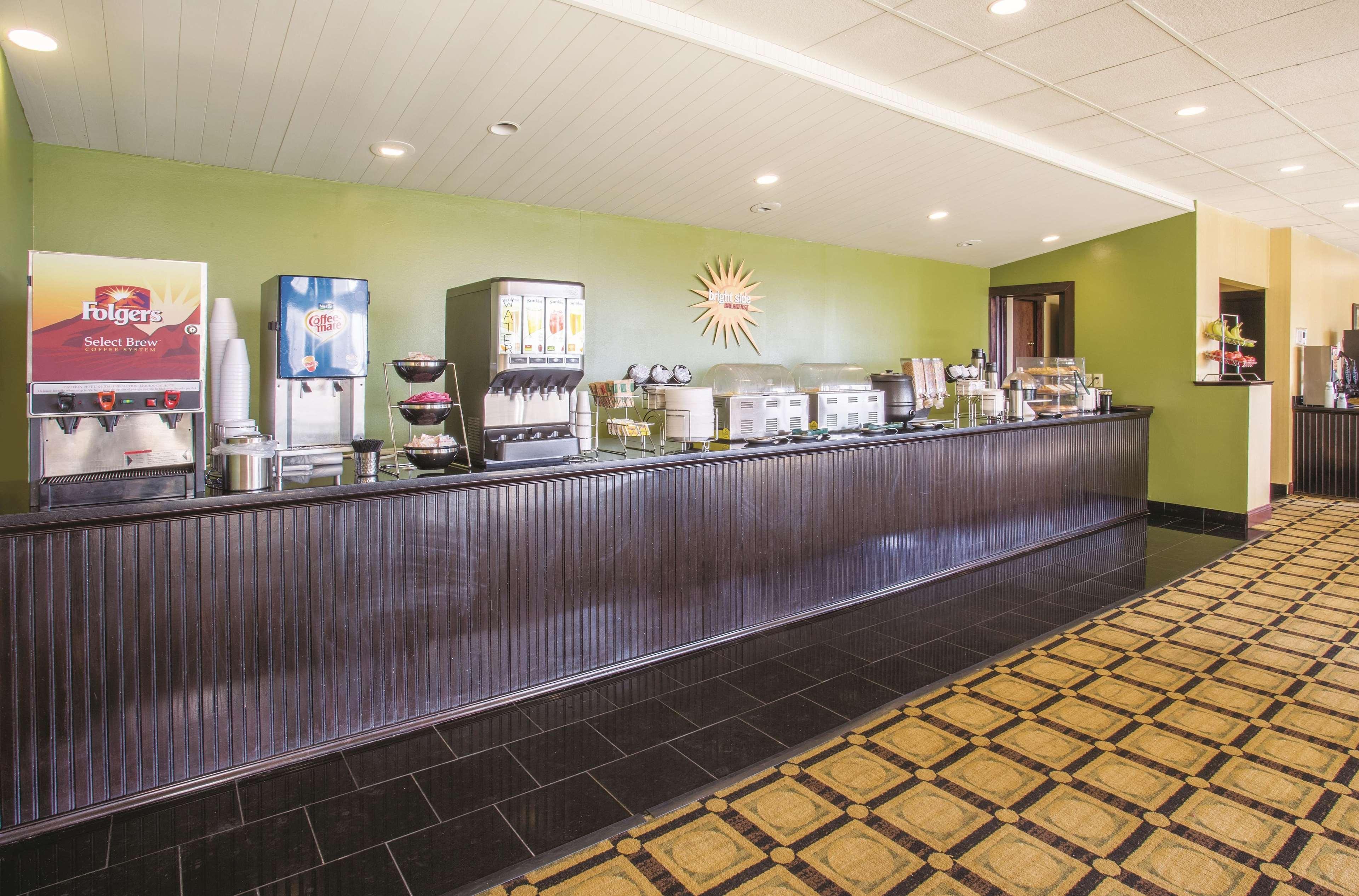 La Quinta By Wyndham Indianapolis South Hotel Exterior photo