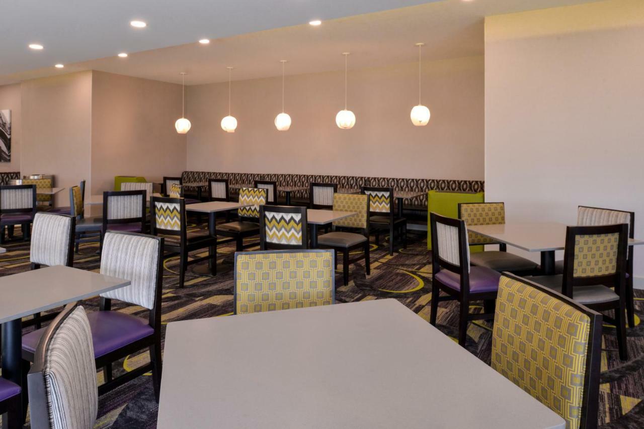 La Quinta By Wyndham Indianapolis South Hotel Exterior photo